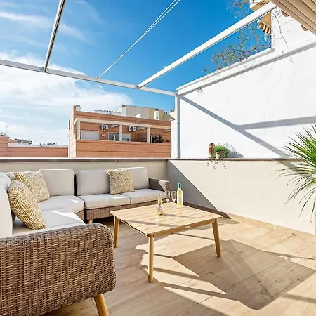 Daire Arriola Penthouse By Pineapple Homes *