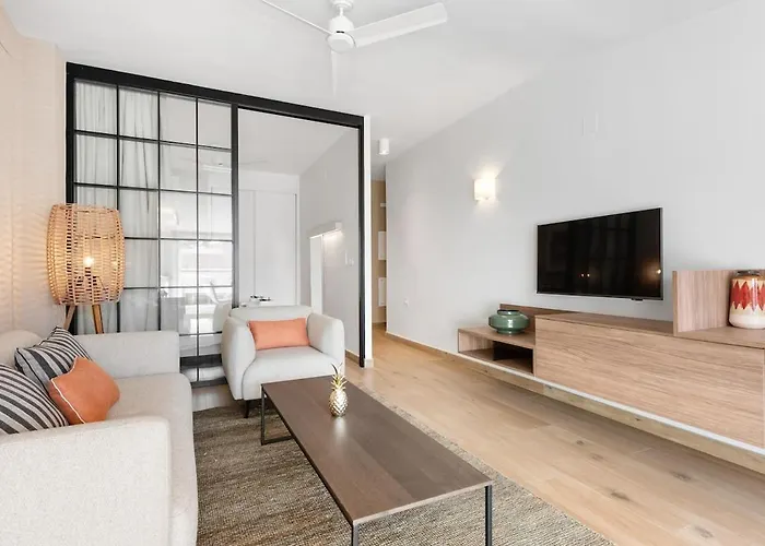 Daire Arriola Penthouse By Pineapple Homes *