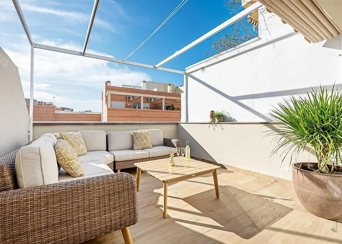 Daire Arriola Penthouse By Pineapple Homes *